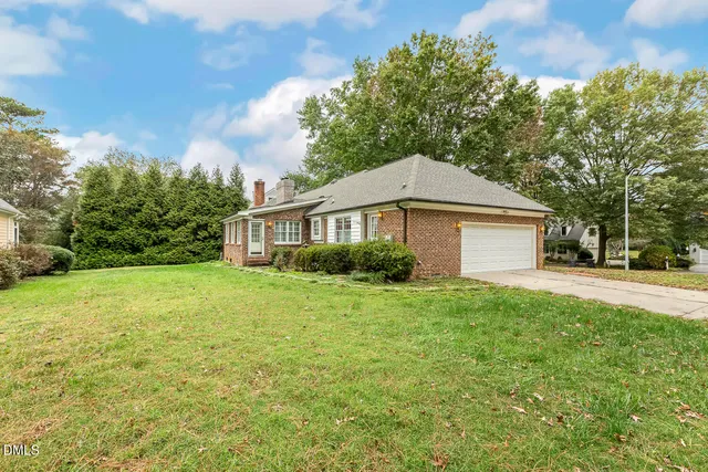 $749,900 | 8801 Wildwood Links, Raleigh, NC 27613