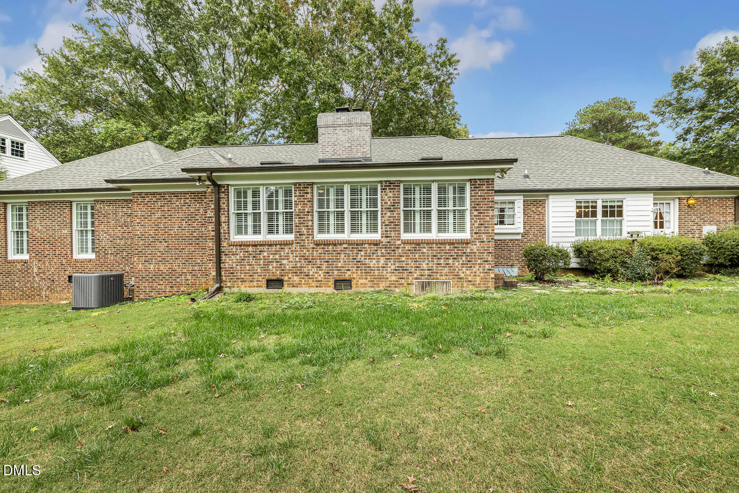 8801 Wildwood Links Raleigh, NC 27613 - Photo 60 of 68 061