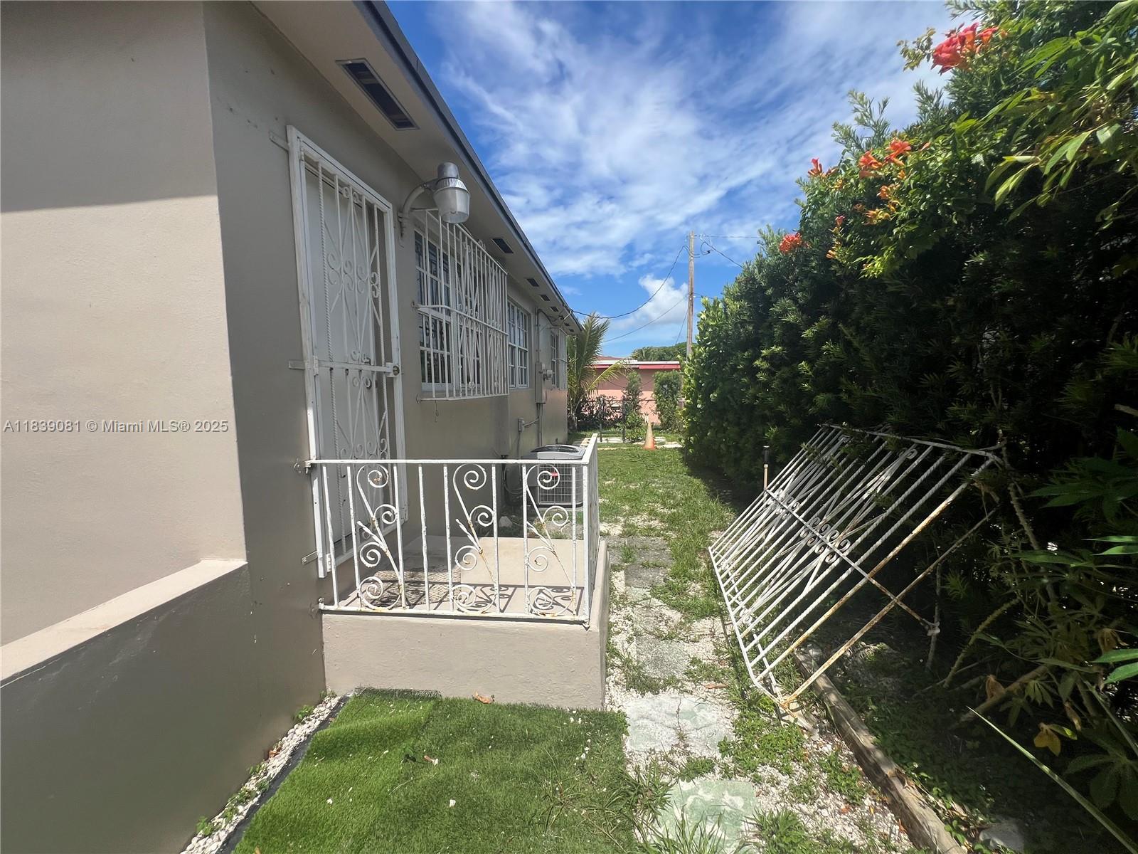 1190 Northwest 135th Street North Miami, FL 33168 - Photo 12 of 56