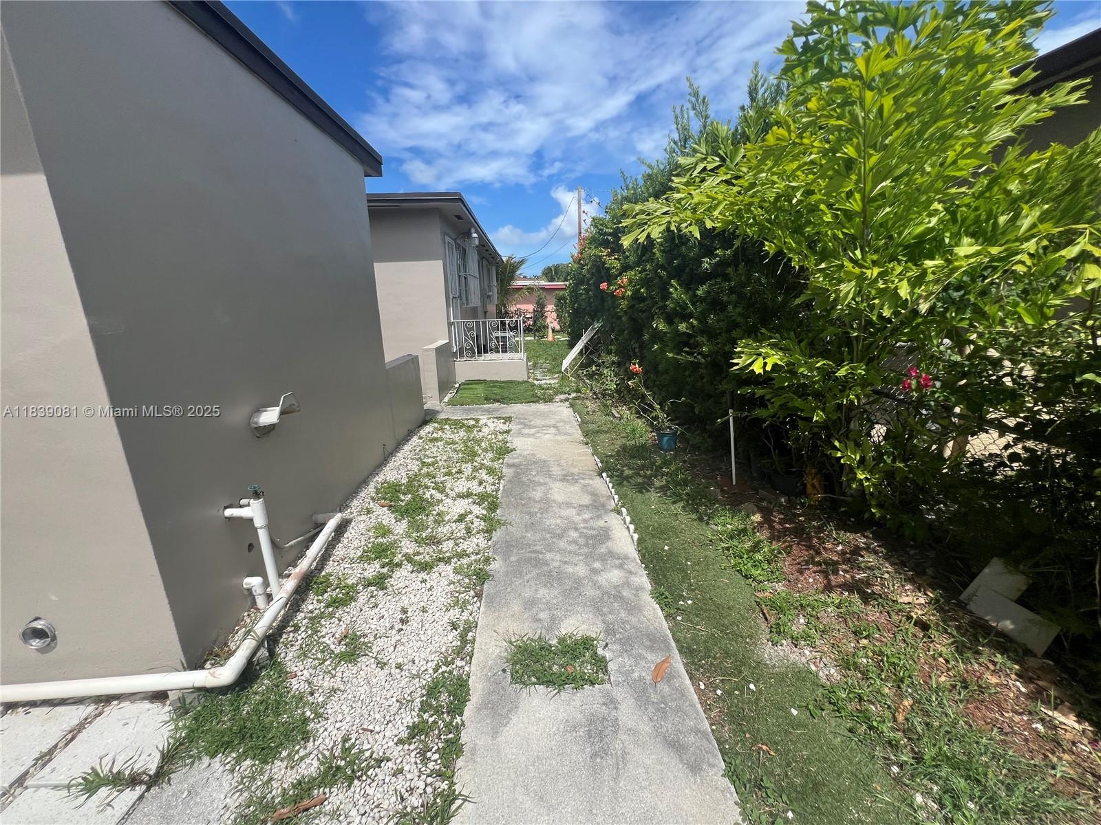 1190 Northwest 135th Street North Miami, FL 33168 - Photo 14 of 56