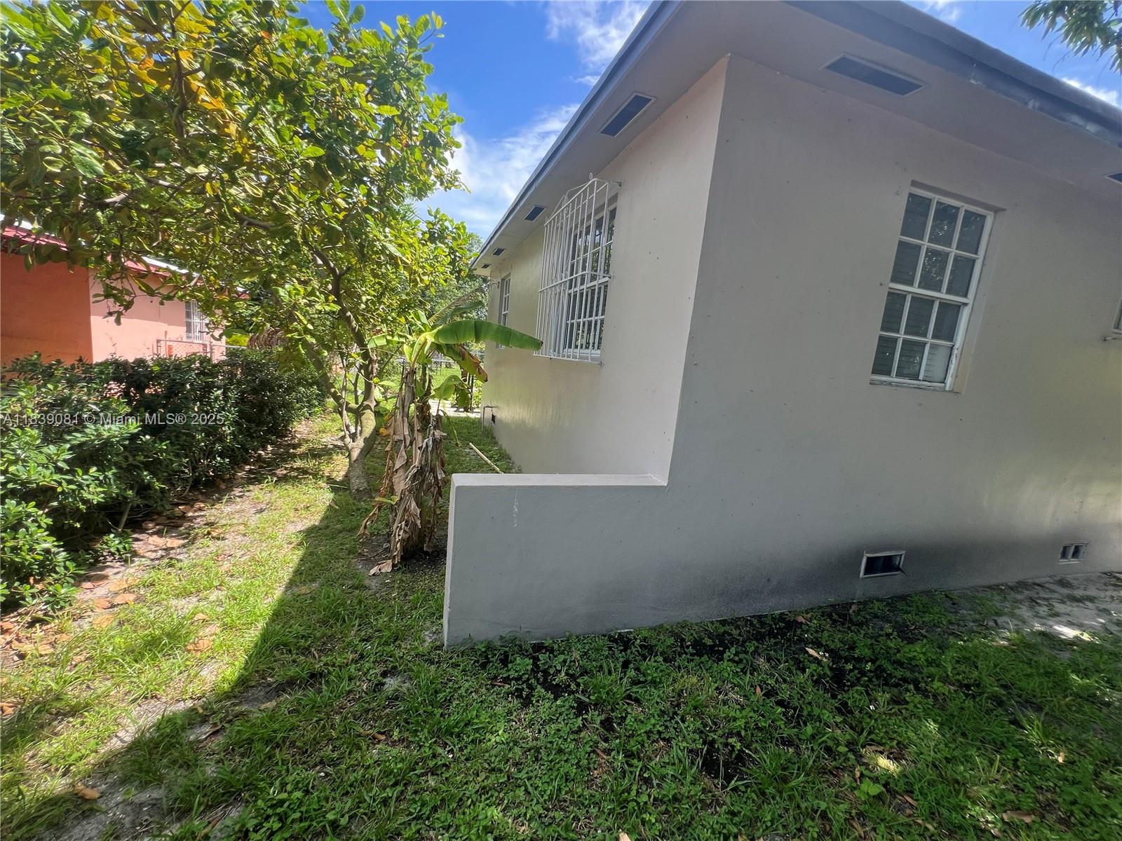 1190 Northwest 135th Street North Miami, FL 33168 - Photo 28 of 56