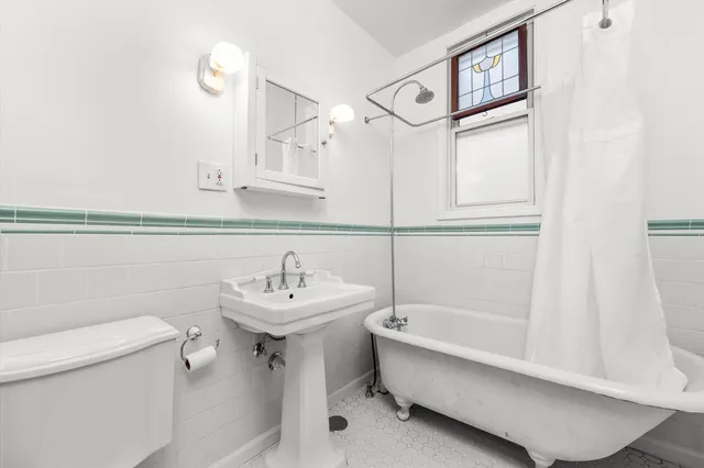 $245,000 | 5342 South Greenwood Avenue, Unit 3, Chicago, IL 60615