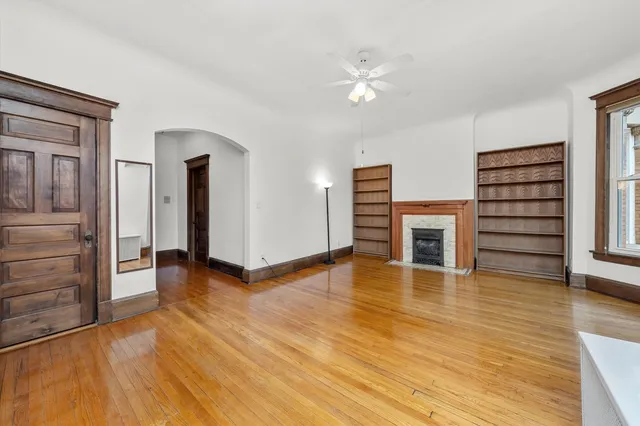 $245,000 | 5342 South Greenwood Avenue, Unit 3, Chicago, IL 60615