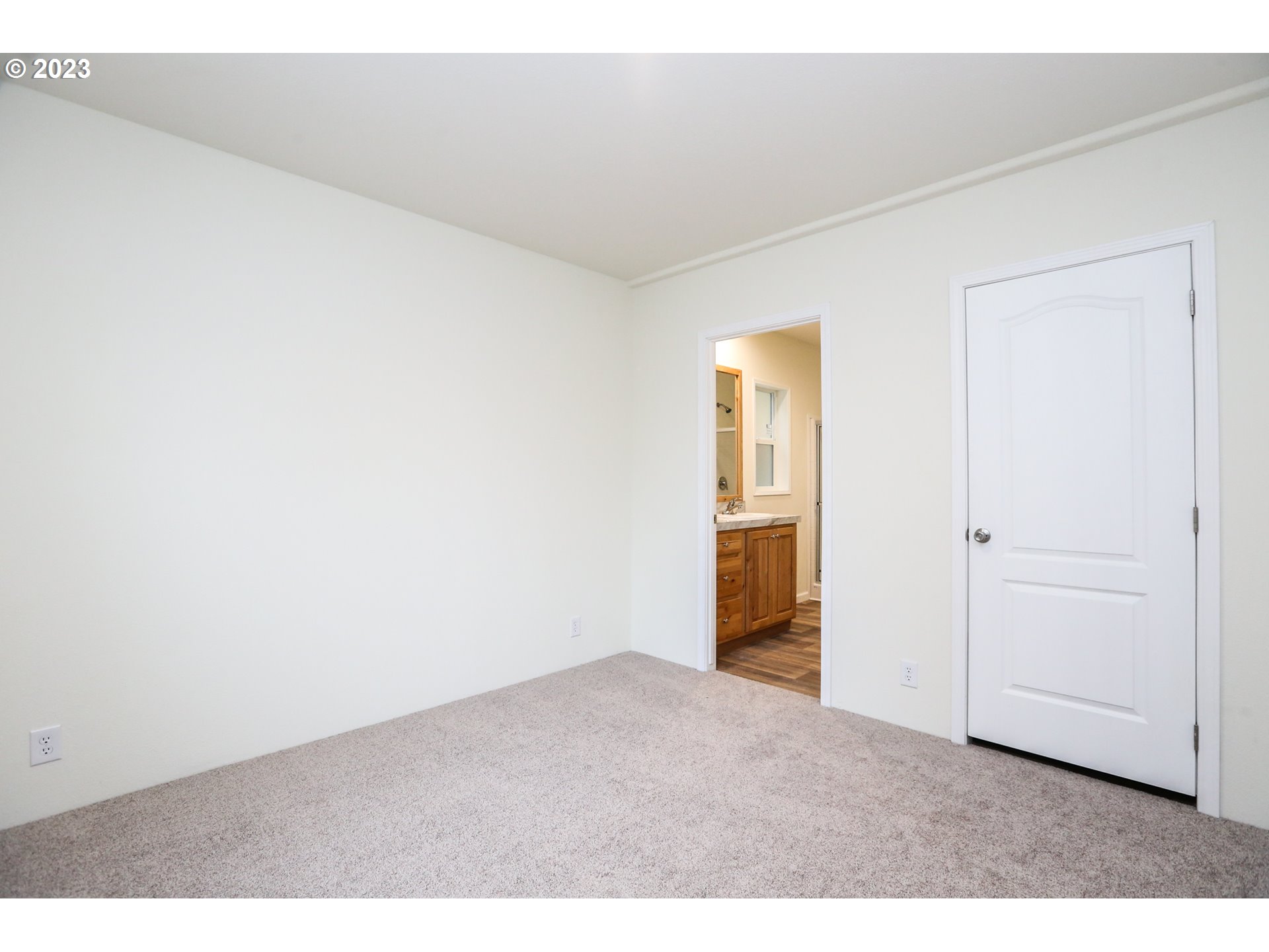 621 South 57th Place Springfield, OR 97478 - Photo 16 of 18 Gallery Image 16
