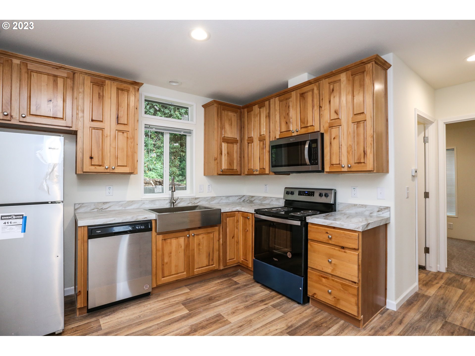 621 South 57th Place Springfield, OR 97478 - Photo 2 of 18 Gallery Image 2