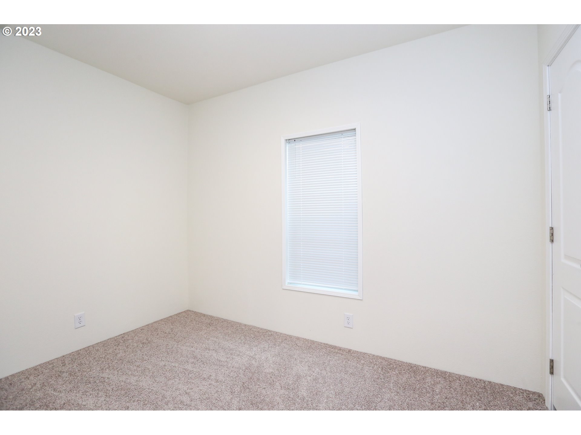 621 South 57th Place Springfield, OR 97478 - Photo 10 of 18 Gallery Image 10