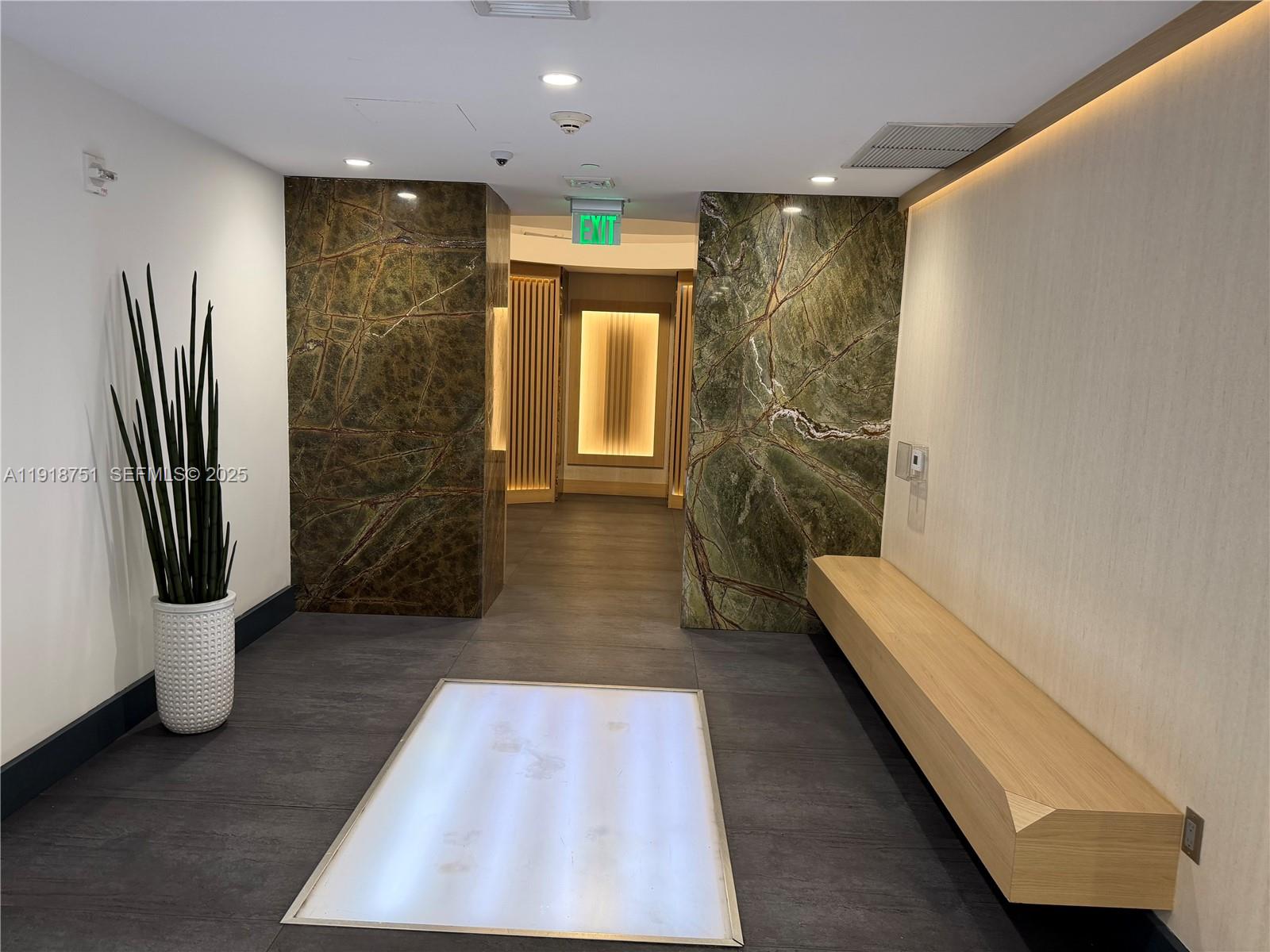 90 Southwest 3rd Street, Unit 2202 Miami, FL 33130 - Photo 23 of 33