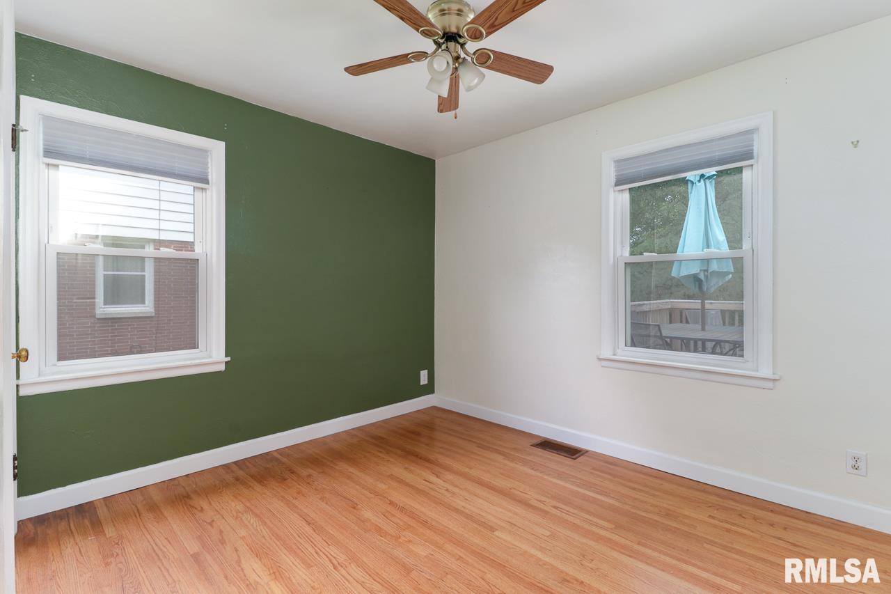 504 Spring Street Washington, IL 61571 - Photo 13 of 32 Gallery Image 13