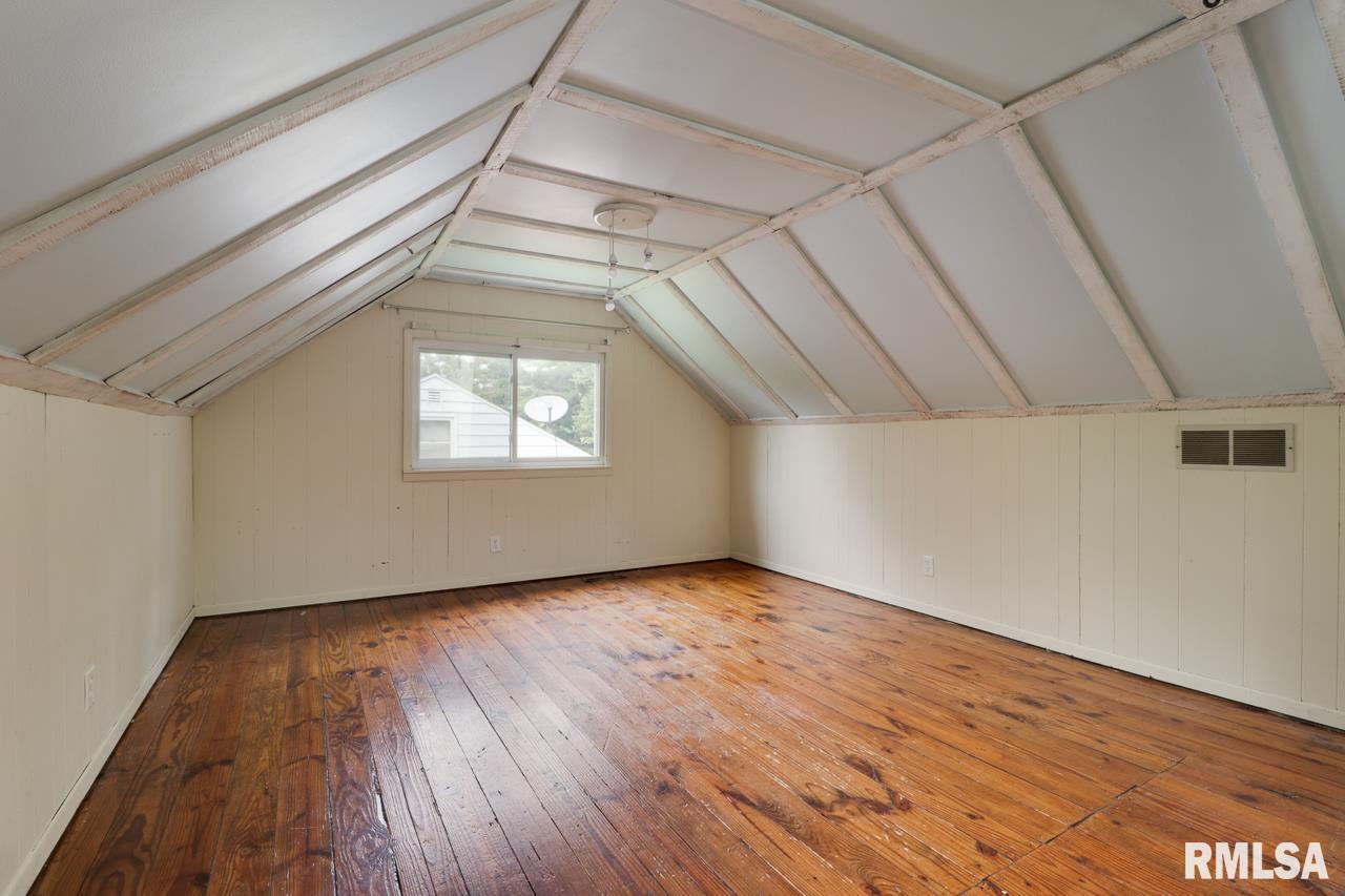 504 Spring Street Washington, IL 61571 - Photo 15 of 32 Gallery Image 15