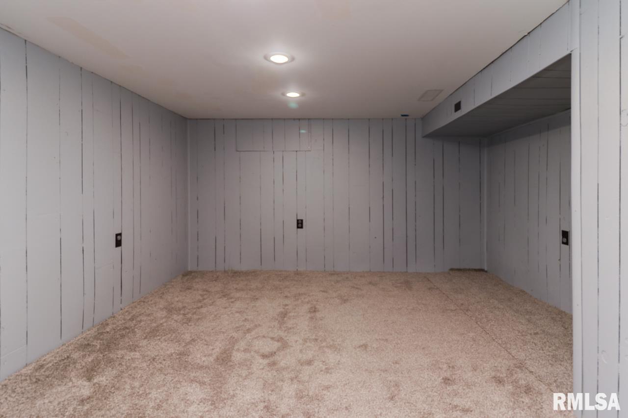 504 Spring Street Washington, IL 61571 - Photo 28 of 32 Gallery Image 28