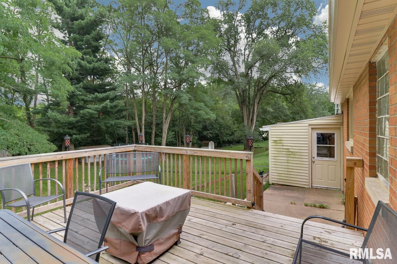 504 Spring Street Washington, IL 61571 - Photo 31 of 32 Gallery Image 31