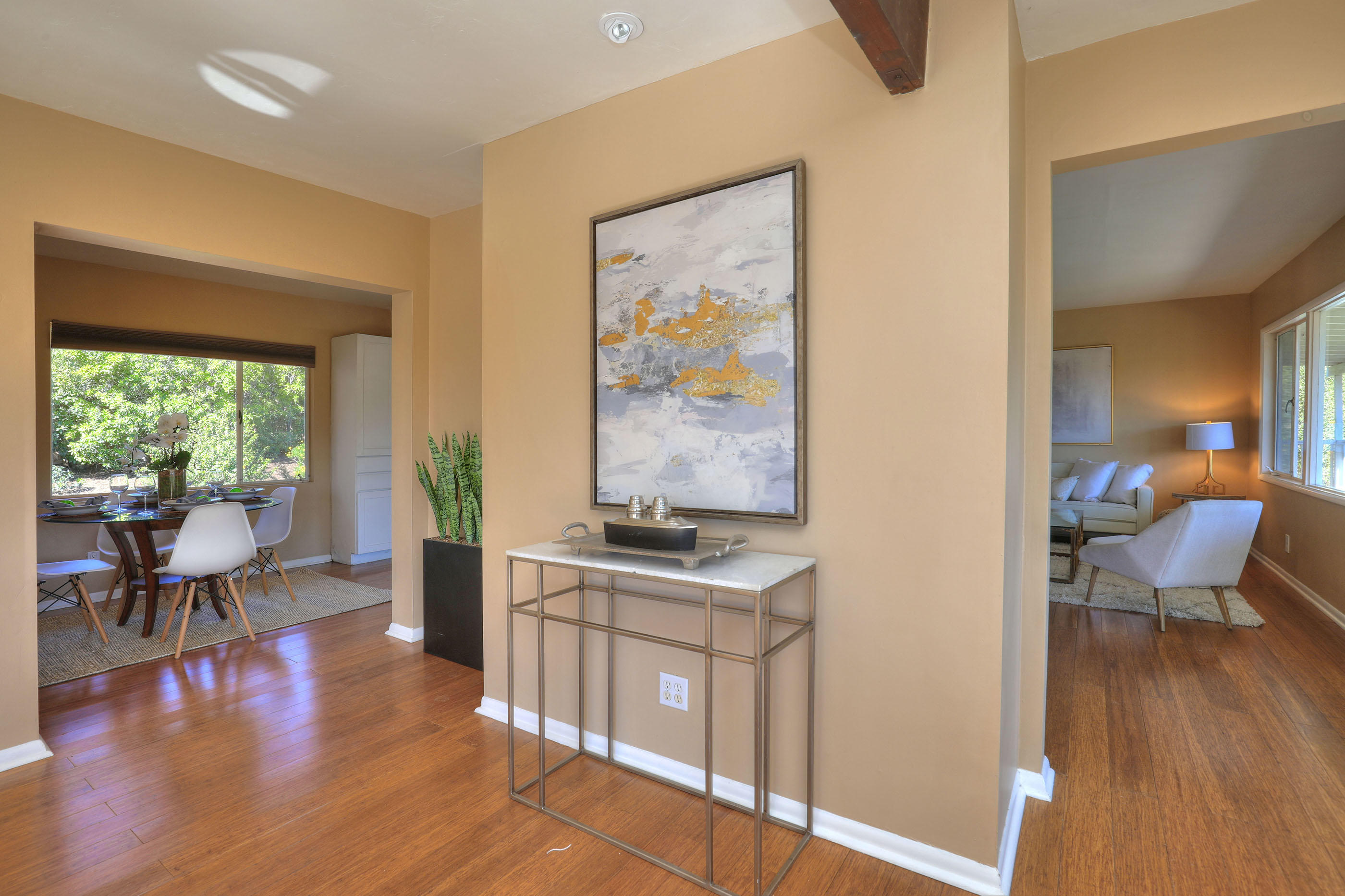 1130 Tunnel Road Santa Barbara, CA 93105 - Photo 3 of 30 Foyer