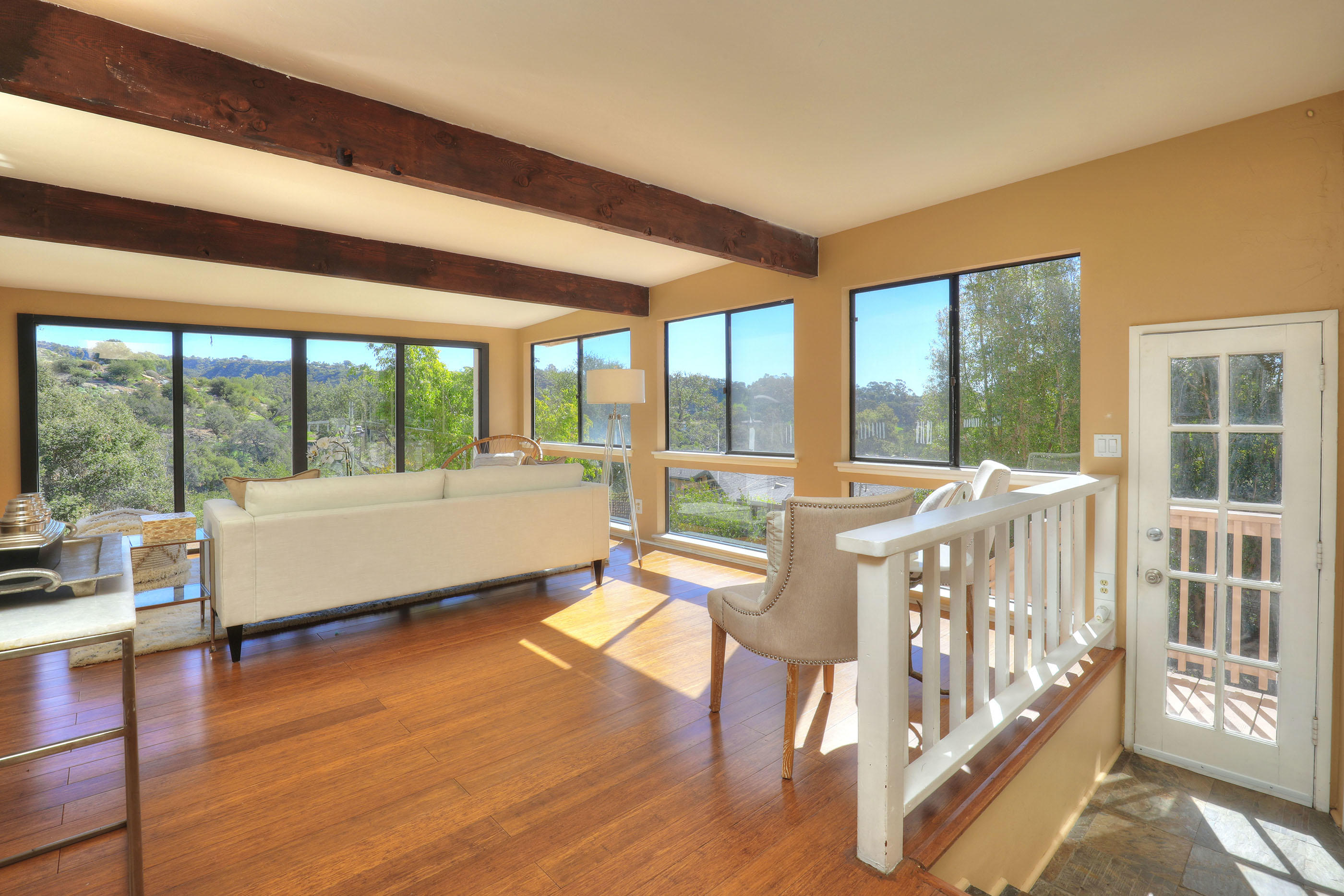 1130 Tunnel Road Santa Barbara, CA 93105 - Photo 9 of 30 Family Room