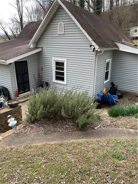 104 Spring Street Old Fort, NC 28762 - Photo 6 of 30 Gallery Image 6