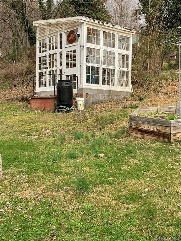 104 Spring Street Old Fort, NC 28762 - Photo 7 of 30 Gallery Image 7