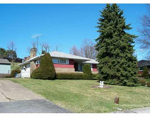 389 Ridge Avenue Monessen, PA 15062 - Photo 1 of 2 Exterior Front.