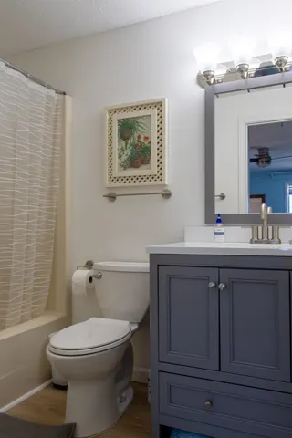 $2,000 | 493 Ocean Boulevard, Unit 22, Hampton, NH 03842