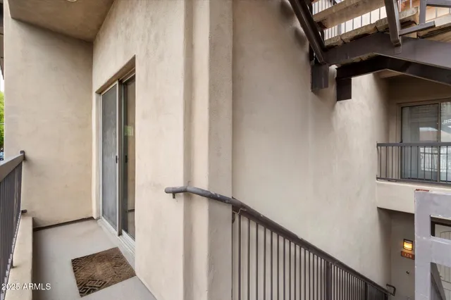 $2,250 | 2019 East Campbell Avenue, Unit 125, Phoenix, AZ 85016