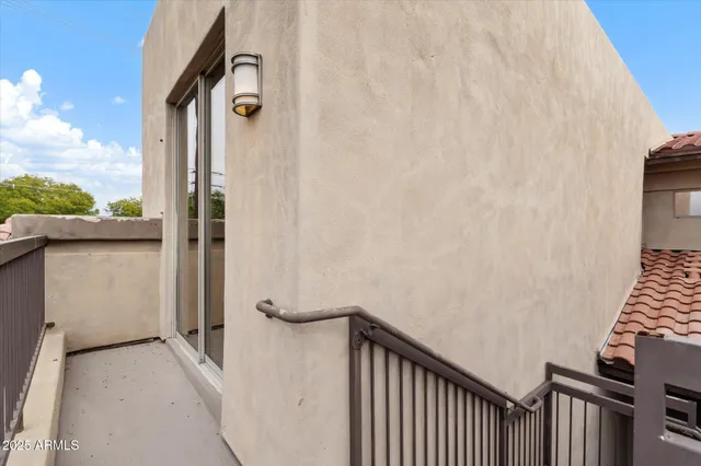 $2,250 | 2019 East Campbell Avenue, Unit 125, Phoenix, AZ 85016
