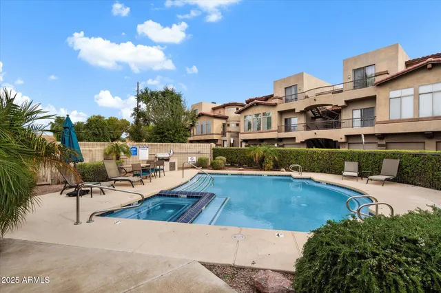 $2,250 | 2019 East Campbell Avenue, Unit 125, Phoenix, AZ 85016