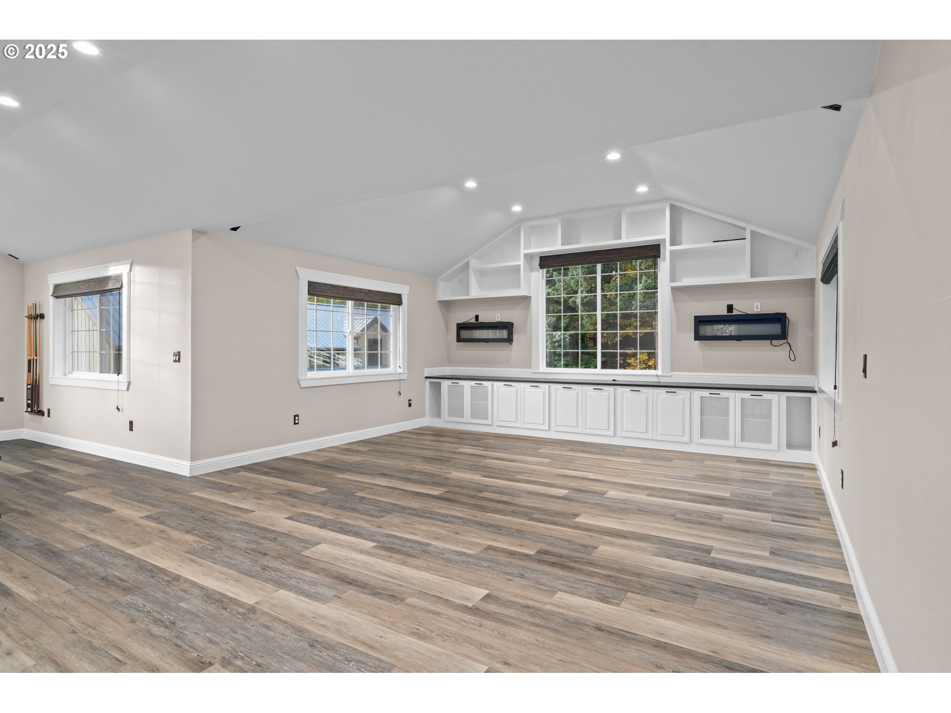 27940 Southwest Mountain Road West Linn, OR 97068 - Photo 26 of 42