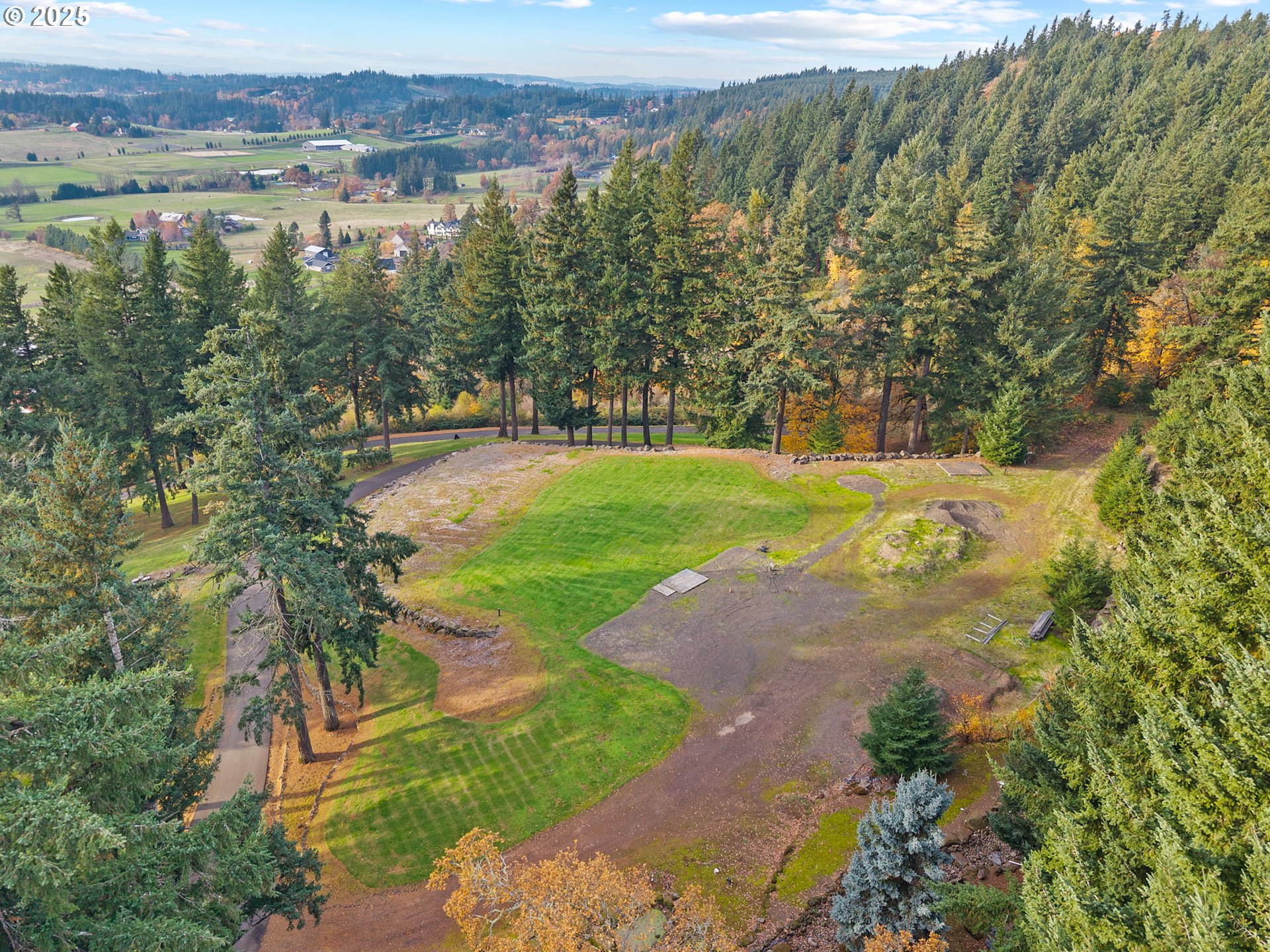 27940 Southwest Mountain Road West Linn, OR 97068 - Photo 4 of 42