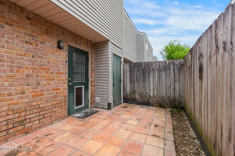 $103,000 | 100 Winchester Drive, Unit 201, Lafayette, LA 70506