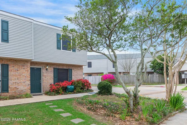 $103,000 | 100 Winchester Drive, Unit 201, Lafayette, LA 70506