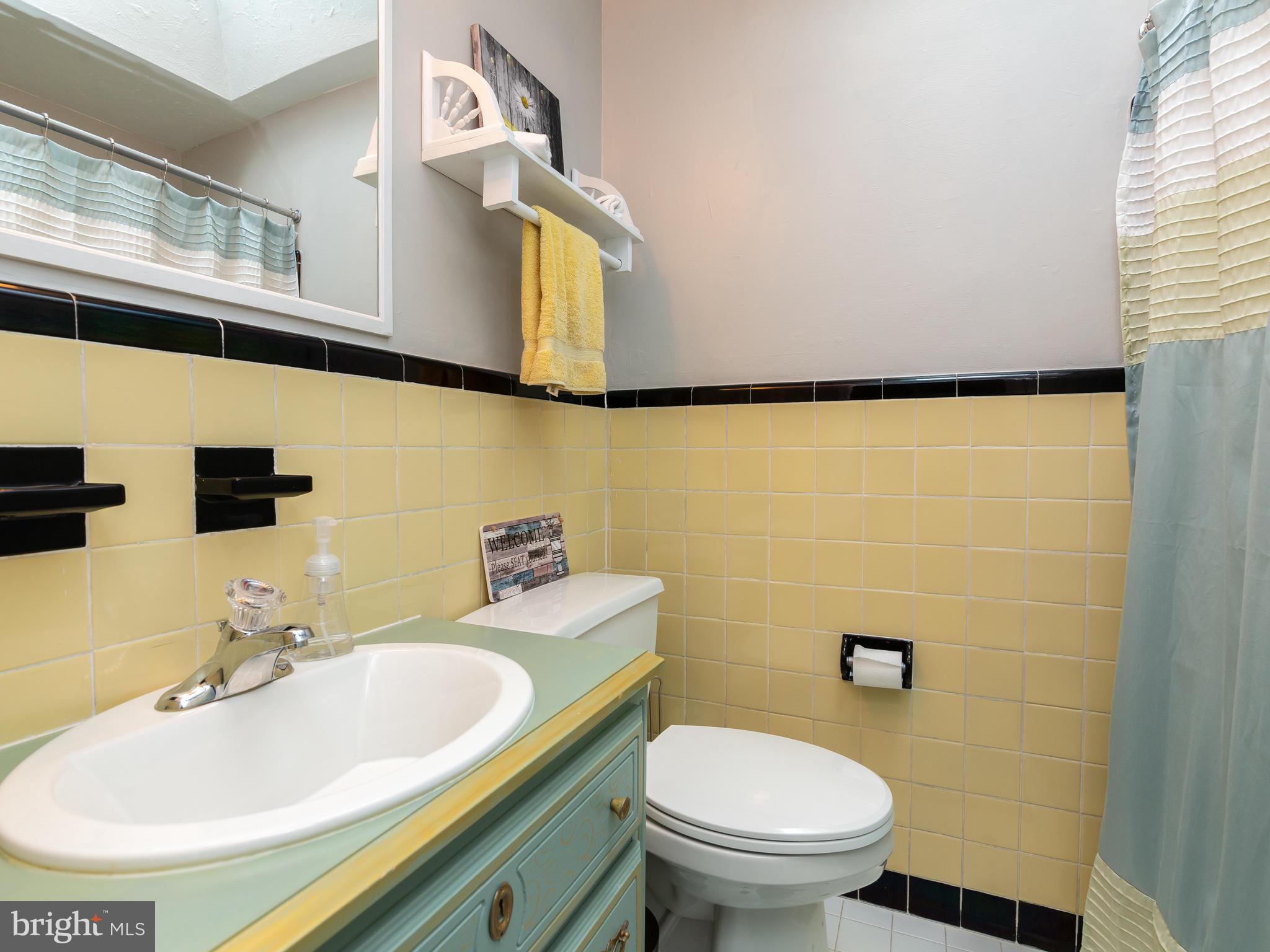 2254 Dermond Avenue Upper Darby, PA 19082 - Photo 14 of 18