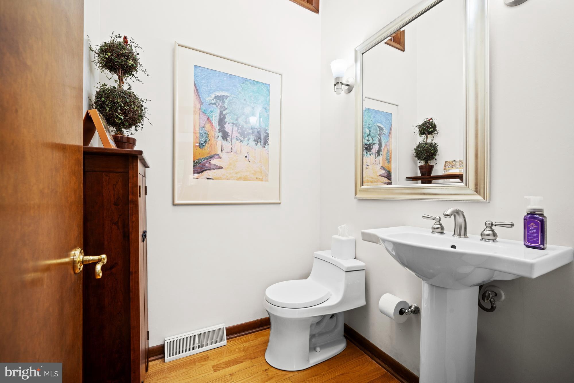 11 Carson Road Princeton, NJ 08540 - Photo 19 of 37 First floor powder room