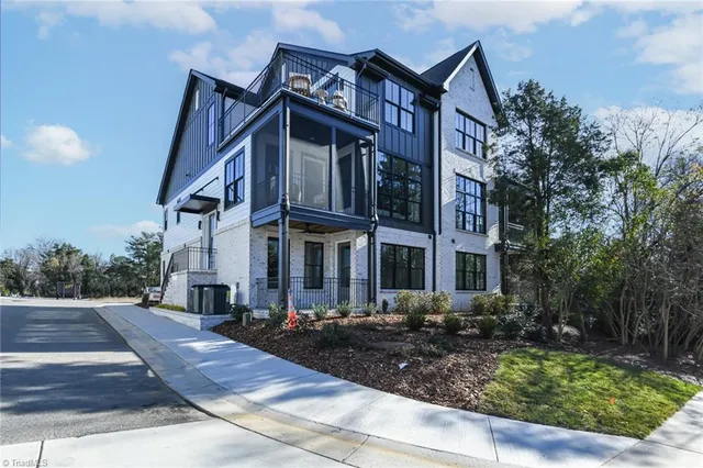 $993,850 | 2917 Hayden Pk Lane, Greensboro, NC 27408