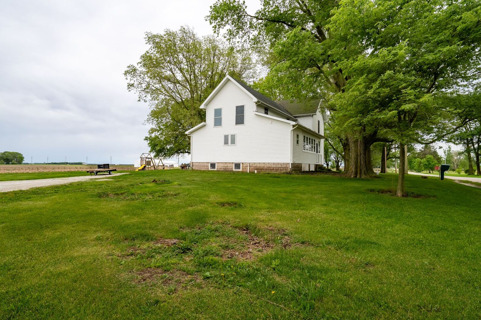 12610 North 1900 E Road Fairbury, IL 61739 - Photo 31 of 36