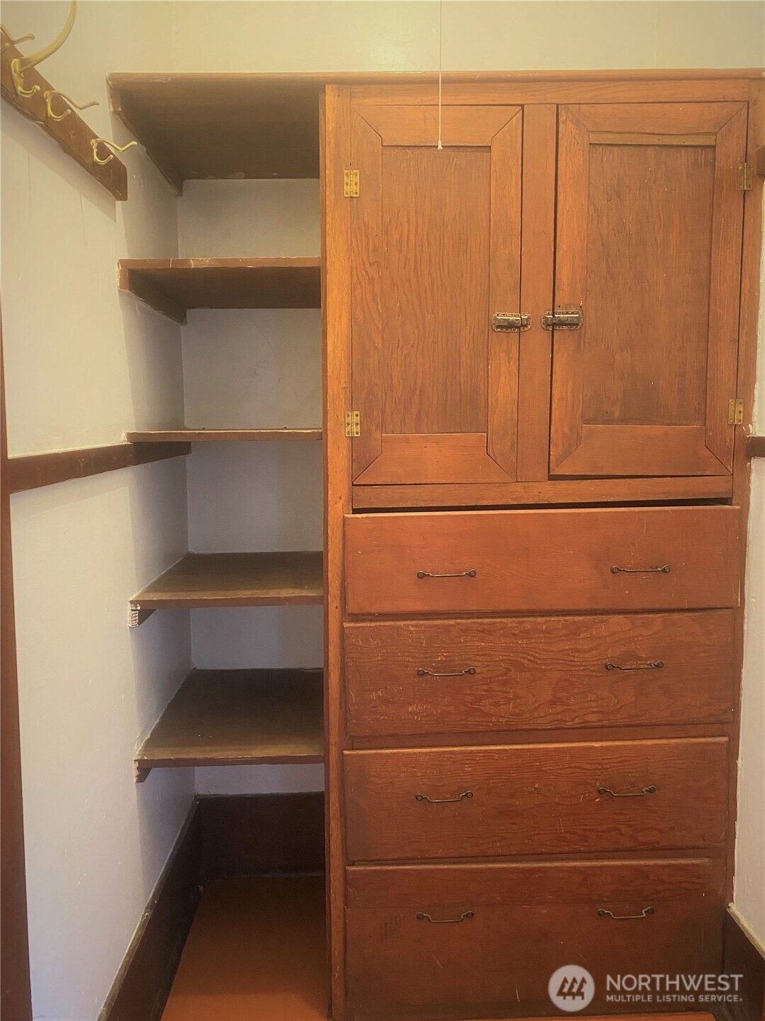 3722 Oakes Avenue Everett, WA 98201 - Photo 13 of 27 a view of an empty walk in closet
