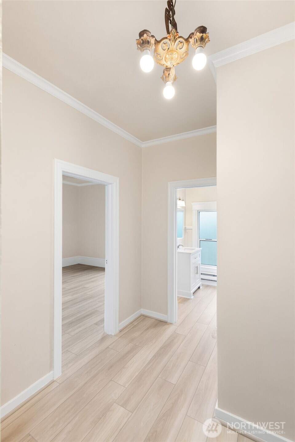 3722 Oakes Avenue Everett, WA 98201 - Photo 20 of 27 a view of a room with wooden floor