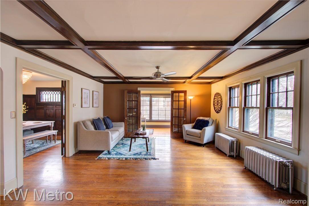 1616 Crooks Road Royal Oak, MI 48067 - Photo 4 of 37 4.jpg