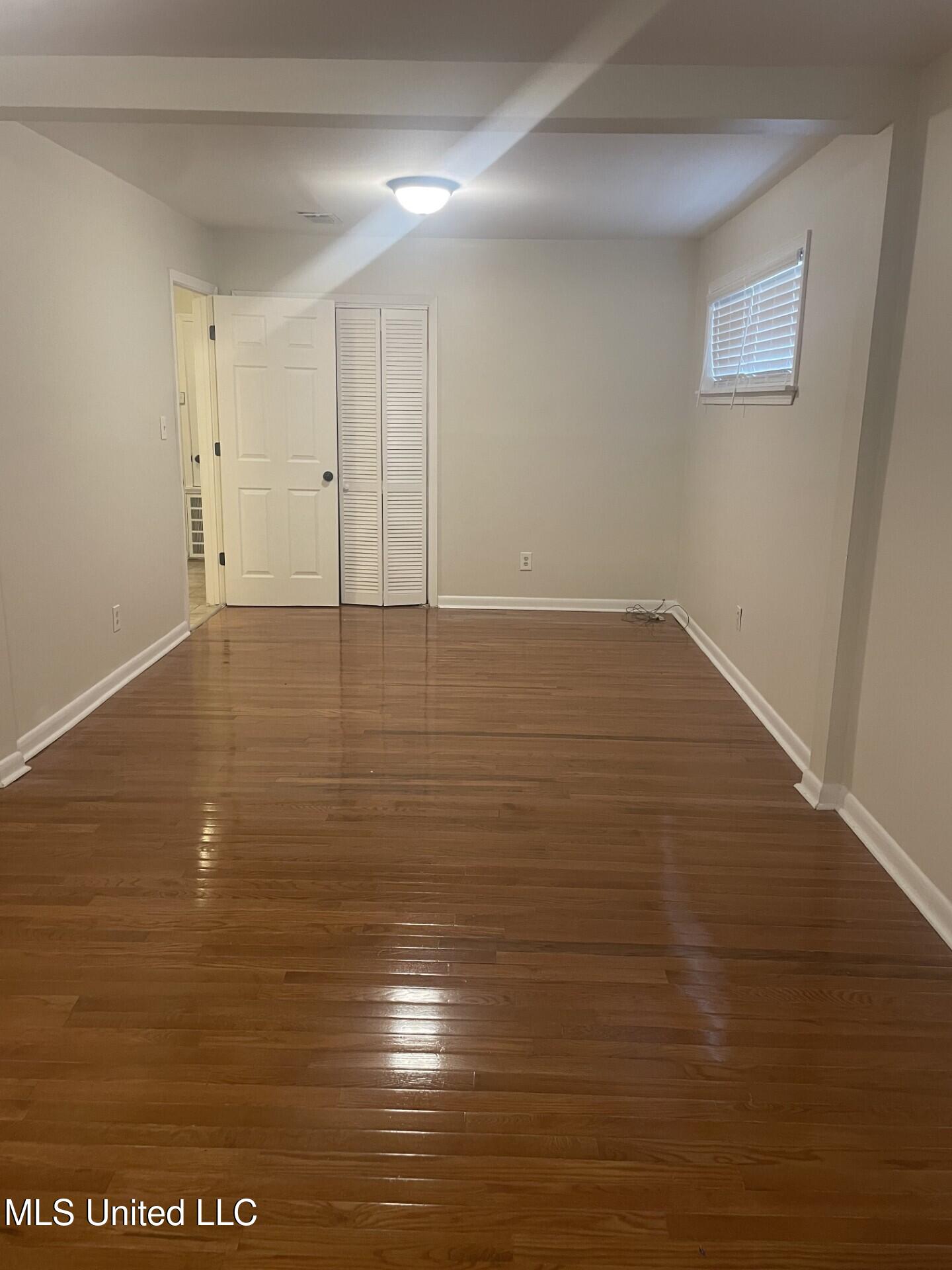 1025 Ritchie Avenue Clarksdale, MS 38614 - Photo 12 of 17 Master Bedroom