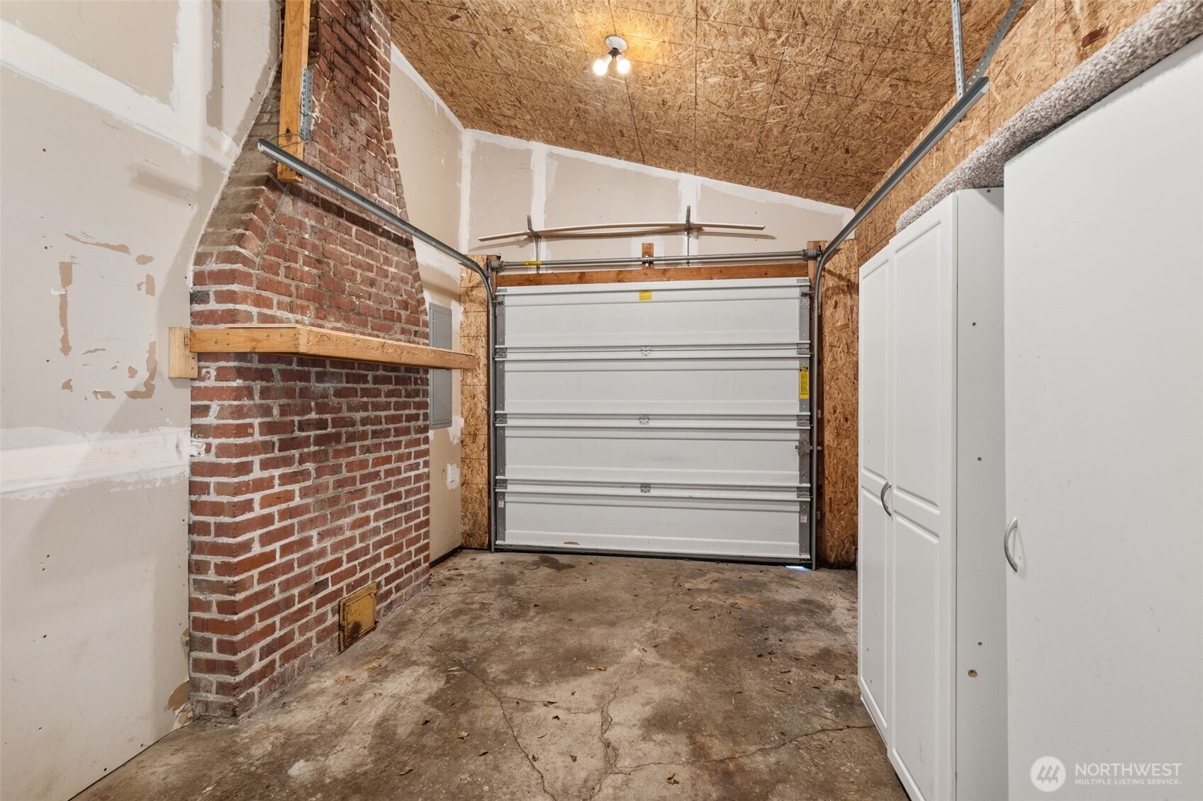 600 South Diamond Street Centralia, WA 98531 - Photo 27 of 34 a view of door