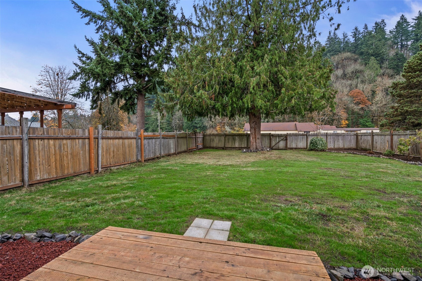 600 South Diamond Street Centralia, WA 98531 - Photo 30 of 34 a view of a backyard with a garden