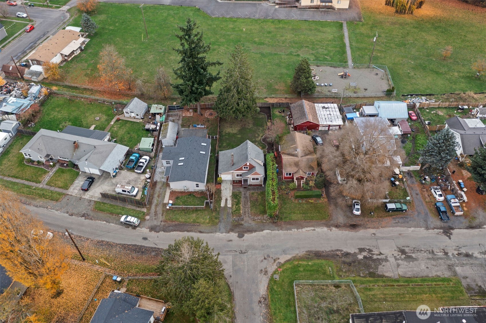 600 South Diamond Street Centralia, WA 98531 - Photo 3 of 34 an aerial view of multiple house