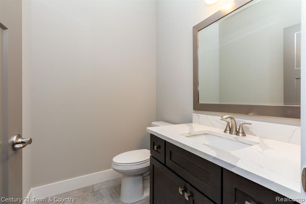 1013 Birkshire Ridge Rochester Hills, MI 48307 - Photo 30 of 47