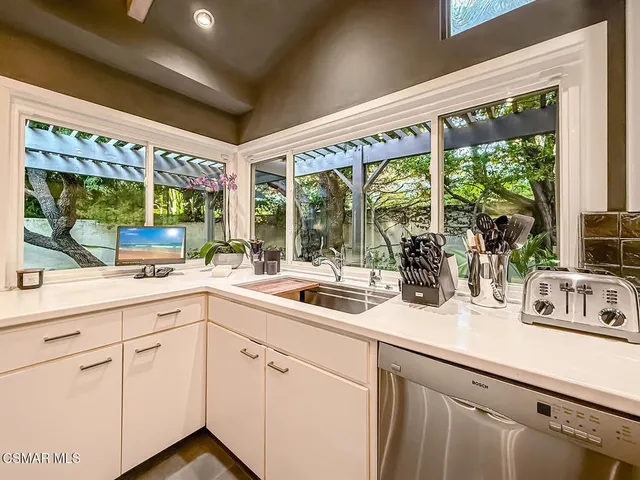 $1,490,000 | 1023 Barrow Court, Westlake Village, CA 91361