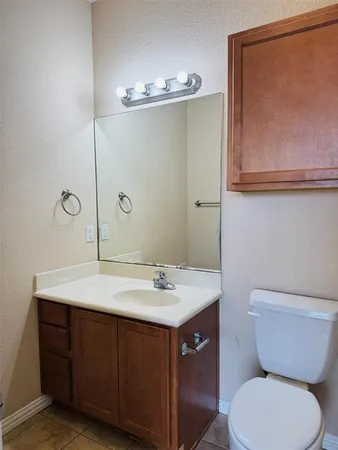 $1,450 | 1627 Summerhill Court, Granbury, TX 76048