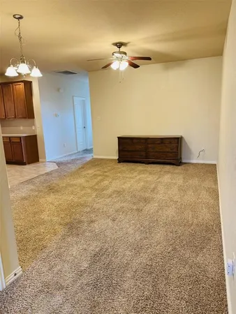 $1,450 | 1627 Summerhill Court, Granbury, TX 76048
