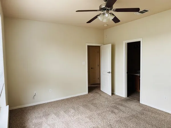 $1,450 | 1627 Summerhill Court, Granbury, TX 76048