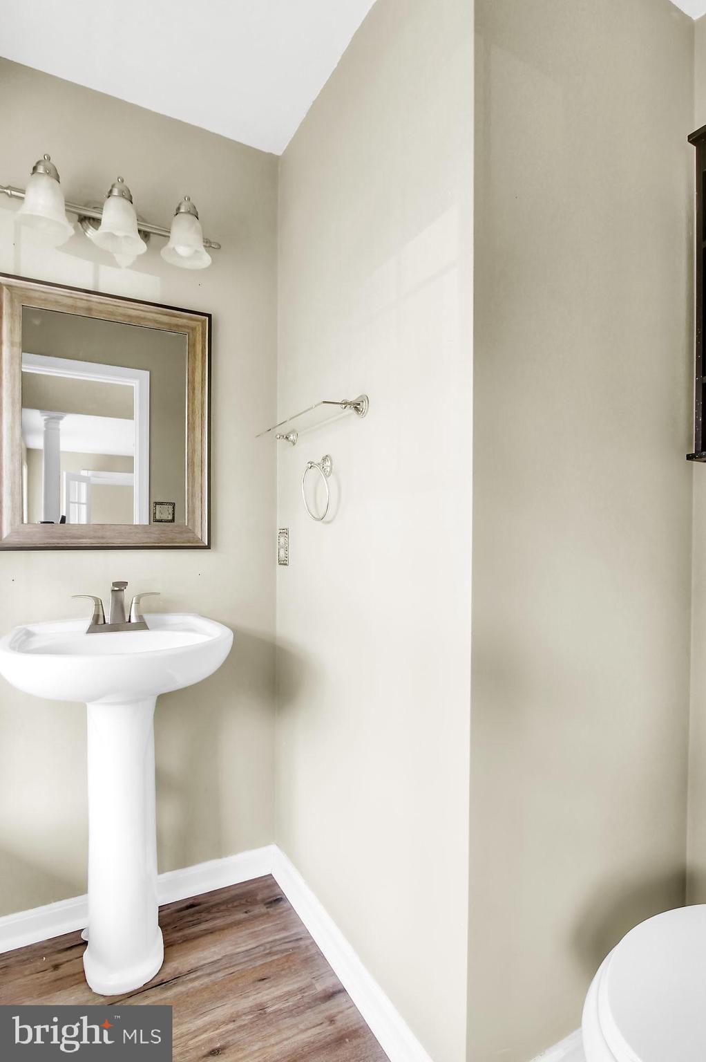 2260 Garrett Road Hanover, PA 17331 - Photo 5 of 35 a bathroom with a sink and a mirror