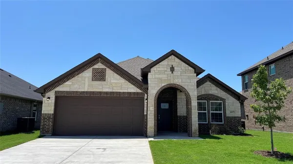$1,900 | 607 Hardaway Lane, Greenville, TX 75402