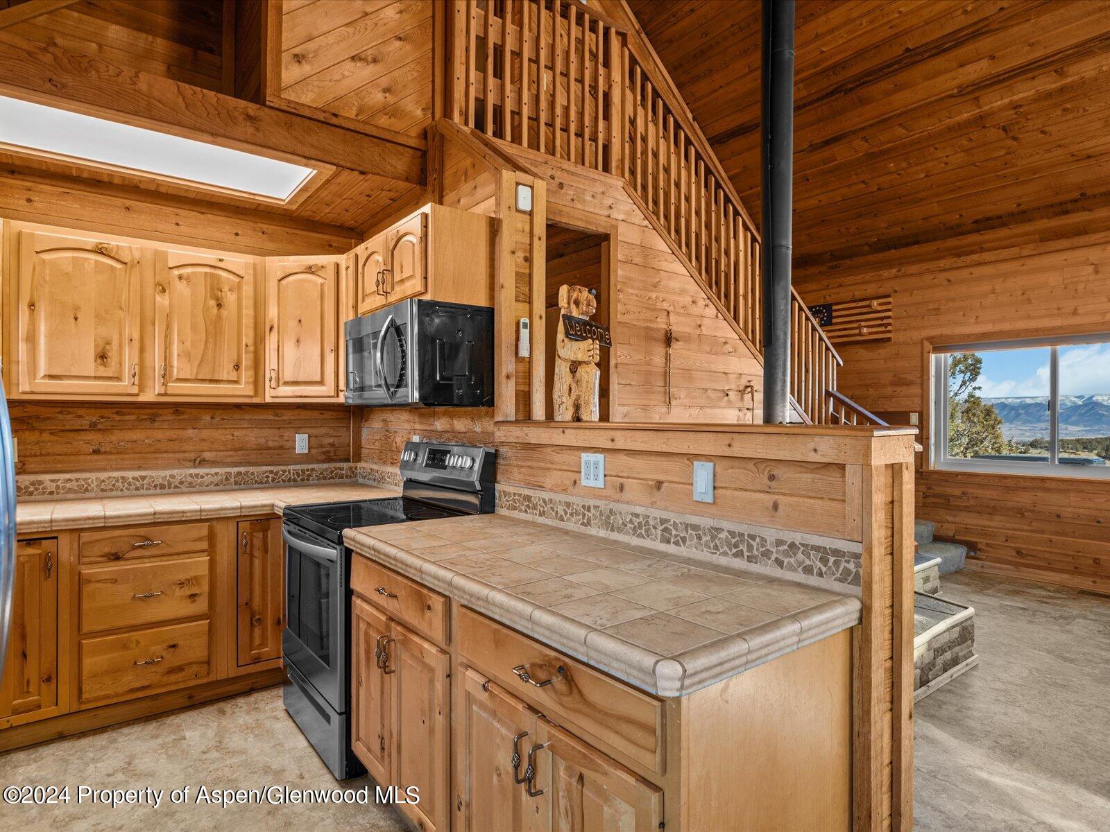 257 Cedar Springs Ranch Road Rifle, CO 81650 - Photo 12 of 34 Kitchen