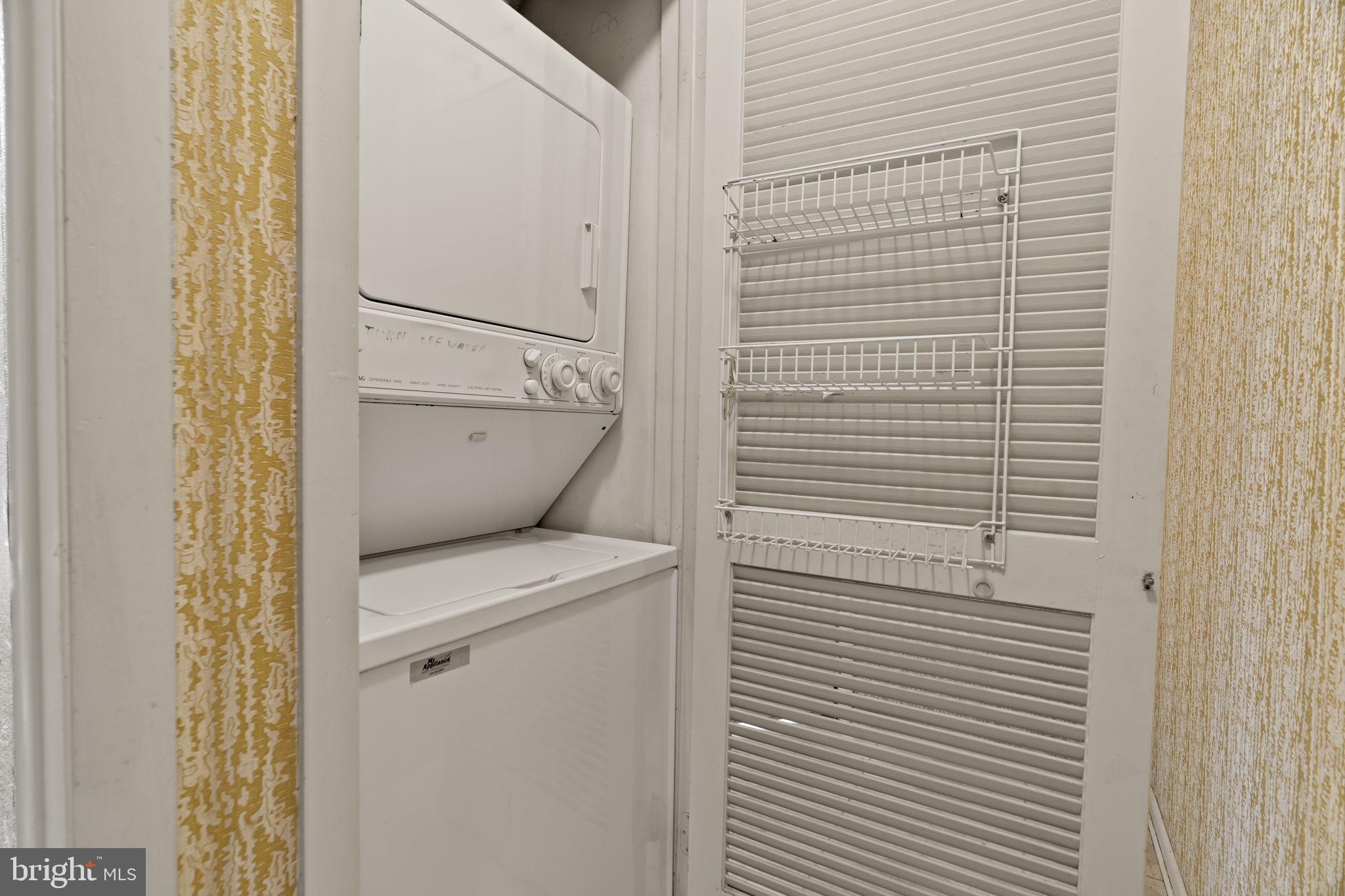 16 East Bluebell Lane Mount Laurel, NJ 08054 - Photo 21 of 32 Laundry