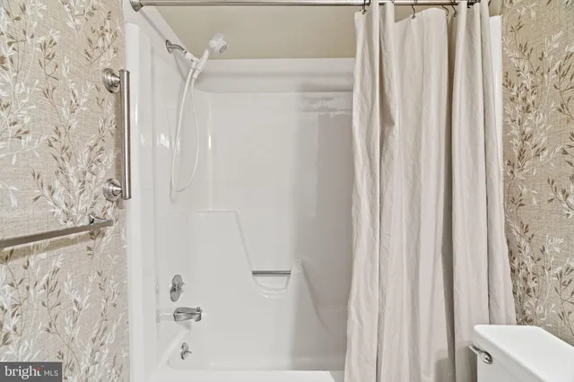 $224,900 | 16 East Bluebell Lane, Mount Laurel, NJ 08054