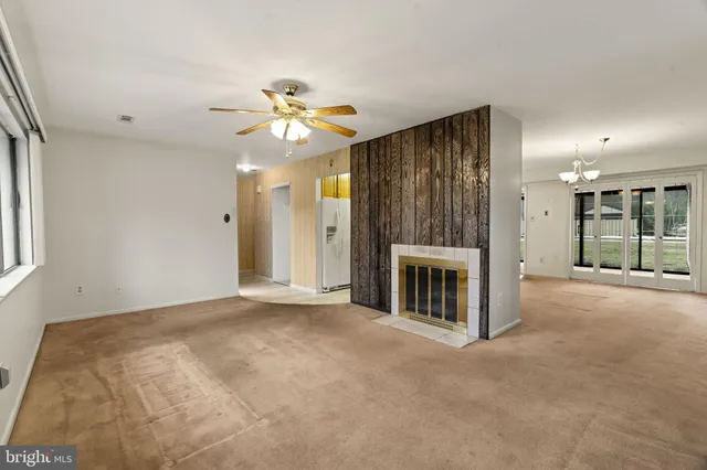 $224,900 | 16 East Bluebell Lane, Mount Laurel, NJ 08054